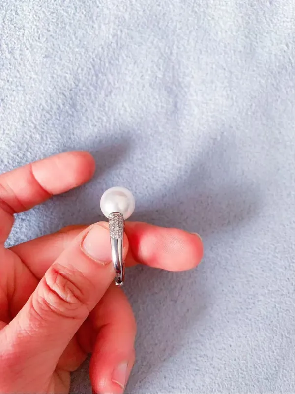 Large Ring Sculpture with Pearl And Crystals - Cocktail Pearl Ring - Image 5