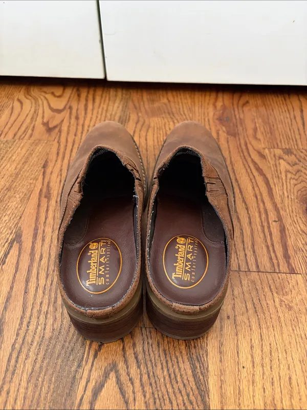 Timberland Women’s Brown Suede Slip-On Clogs Size 8 - Image 5