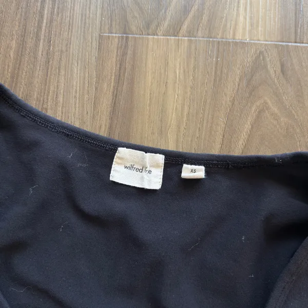 Aritzia Wilfred Free Romper - Image 3