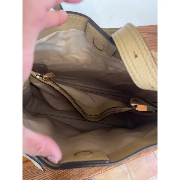 Marc Jacobs pebbled, leather Director Tote Tan - Image 7