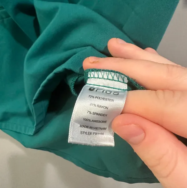 FIGS Casma Three Pocket Scrub Top - Image 6