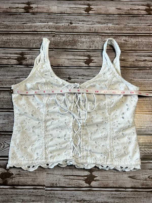 Abercrombie & Fitch Fairycore White Eyelet Lace-Up Crop Top Size XS - Image 5