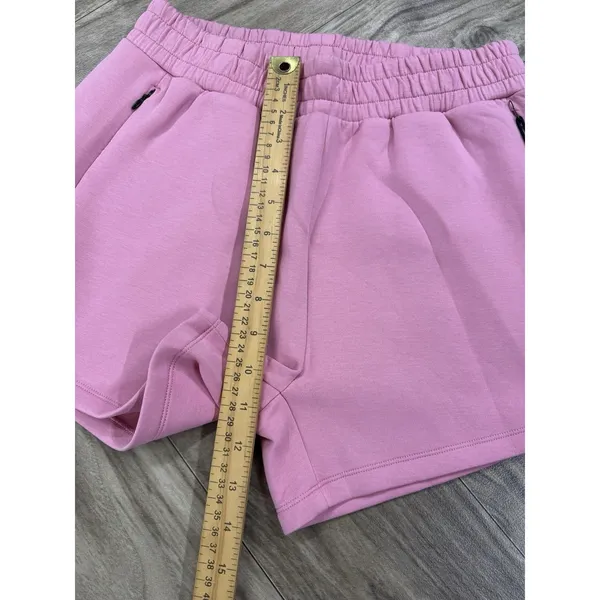 Alphalete Woman’s ELMTS Relaxed Short - Confetti Size Medium - Image 9