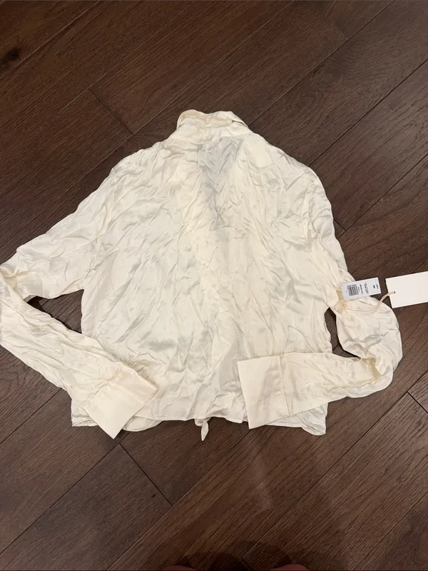 Wilfred Cream Tie-Front Button Down Shirt Size Medium NWT - C54-112 - Image 8