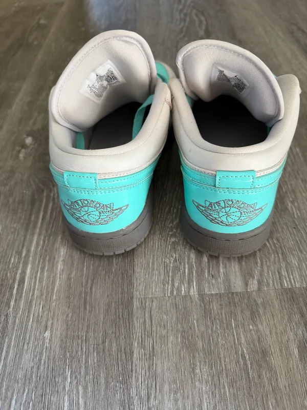 Jordan 1 Low Nike - Image 3