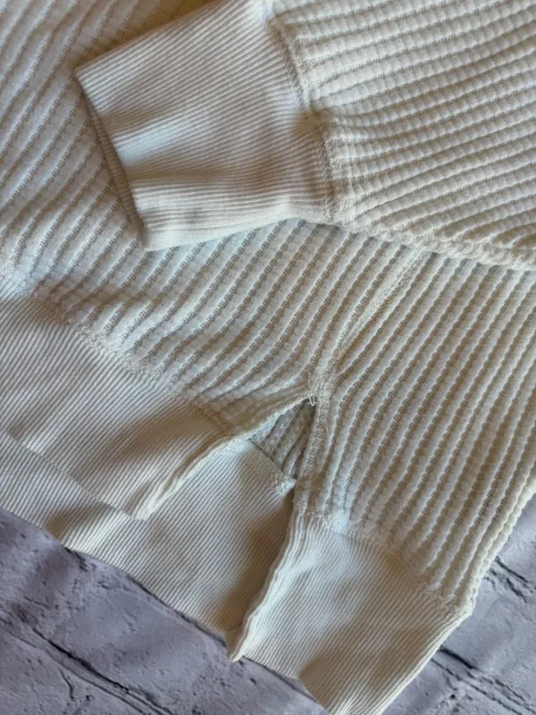 American Eagle Top Womens Large Thermal Oversized White V-neck Waffle Knit Shirt - Image 4