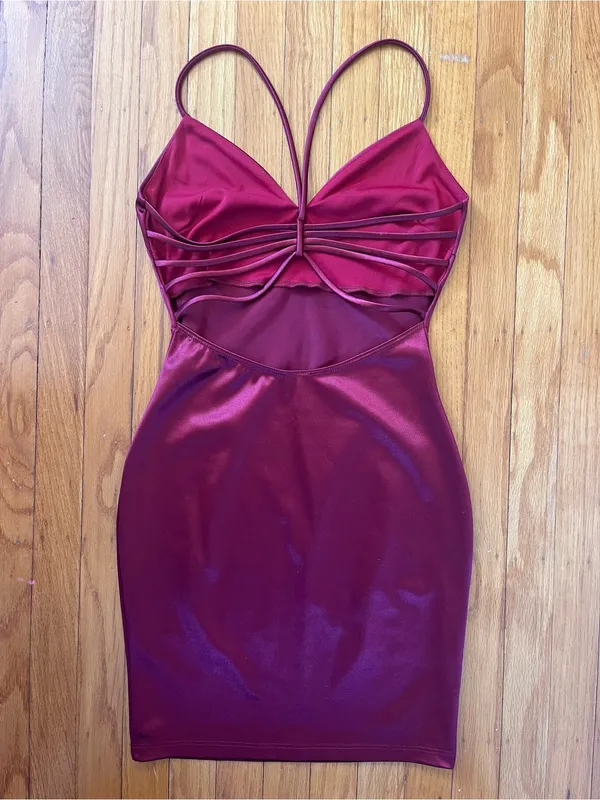 Windsor Burgundy Satin Bodycon Strappy Back Mini Dress Size Small - Image 2
