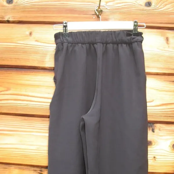 Lululemon Cropped Noir Pants  - Image 10