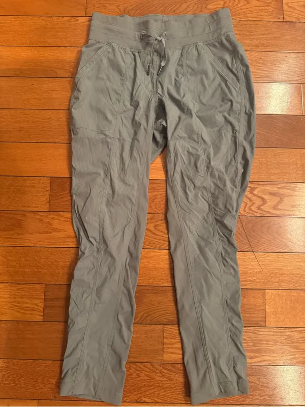 Lululemon Dance Studio Mid-Rise Jogger - Gray (Size 6) Like New - Image 2