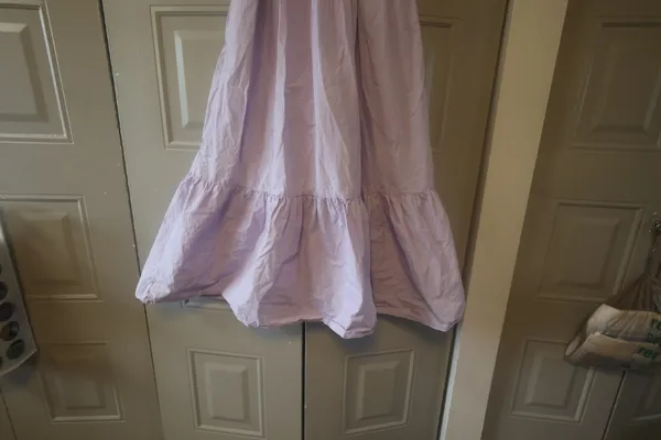 A.P.T ruffle sleeve scrunched bodice midi dress in lilac purple size medium. - Image 4