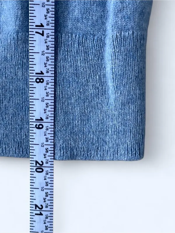 Quince Mongolian Cashmere V-Neck Sweater Faded Denim minimalist luxury XS - Image 7