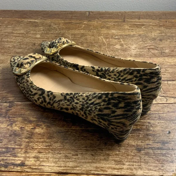 Stuart Weitzman‎ leopard print ballerina flats gold buckles 7N - Image 5