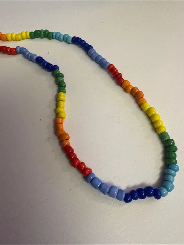 Multicolor Seed Bead Necklace - Image 6