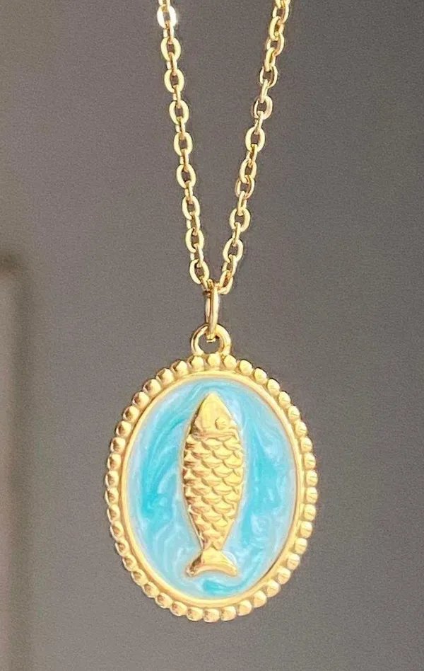 Handmade gold tone stainless steel fish necklace 🐟🌀 - Image 2