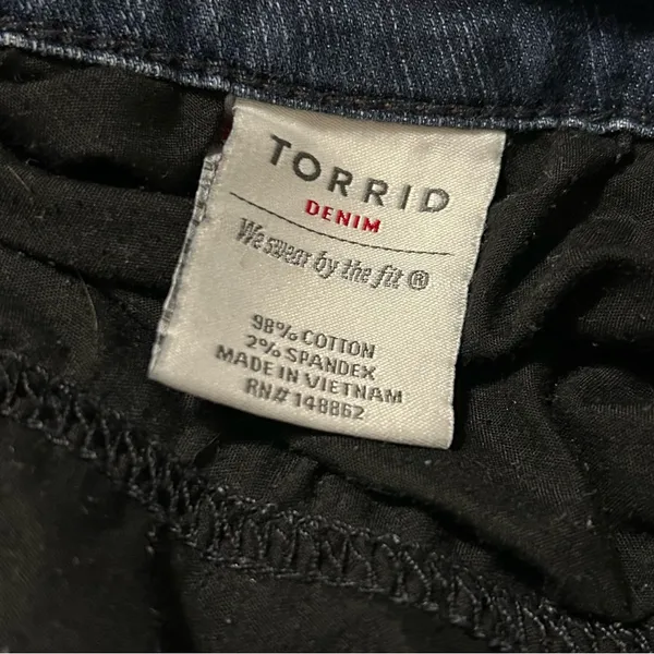 Torrid Relaxed Boot Vintage Stretch Mid-Rise Jean - 18 R - Image 7