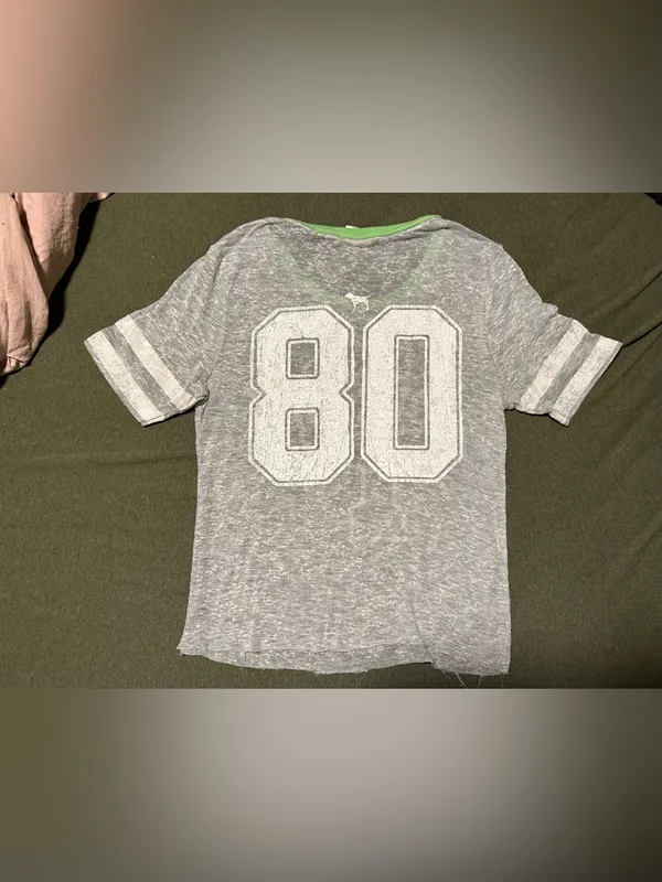 PINK Victoria's Secret Gray Short Sleeve Tee with Green Trim - Image 3