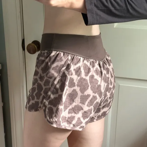 aerie active workout shorts - Image 2