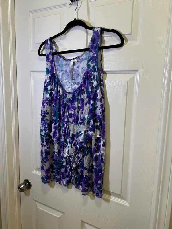 Lauren Conrad Floral Tank Top Size XL Ruffle Purple Scoop Neck - Image 3
