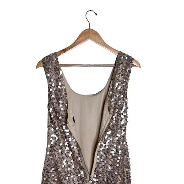 Guess Sleeveless Dress Champagne Gold Size 10 Sequins Sparkling Elegant Club - Image 5