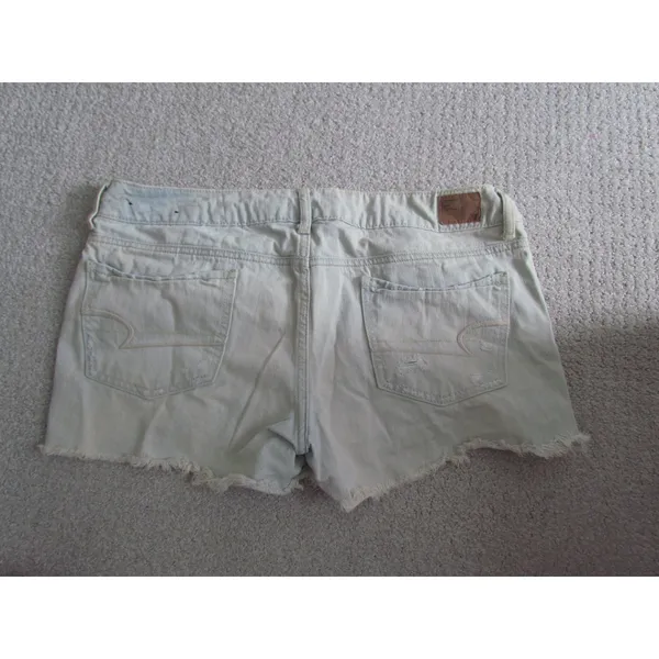 American Eagle Denim Shorts 12‎ Light Wash Distressed Frayed Hem Boho Summer - Image 2