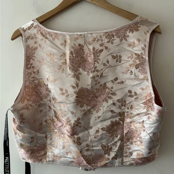 NEW! PrettyLittleThing Pink Satin Oriental Zip Front‎ Corset Crop Top - Image 2