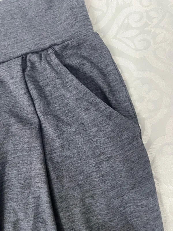 Vuori Heather Charcoal High-Waist Performance Leggings - Image 5
