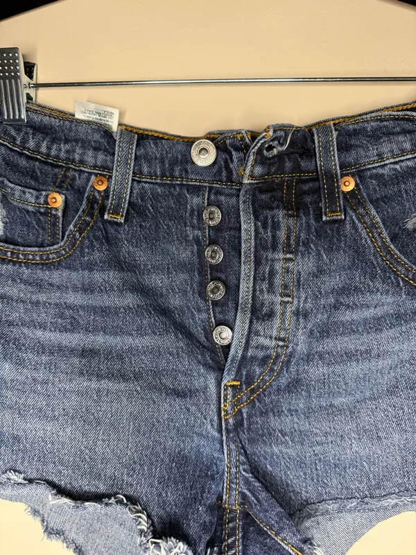 Levi’s 501 - Image 2