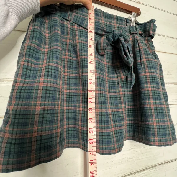 American Eagle Green Plaid Mini Skirt Size Large - Image 8