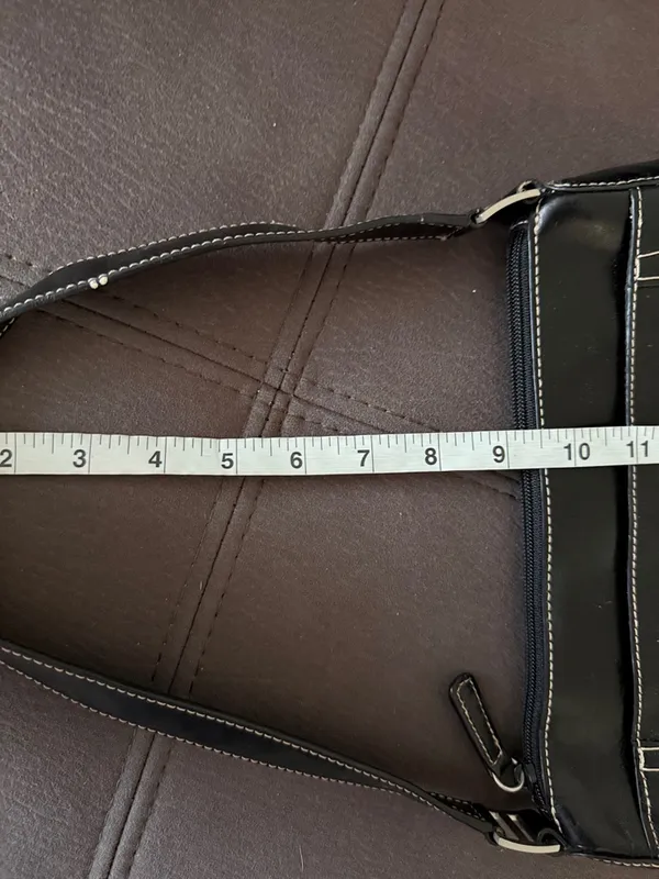 Kenneth Cole Reaction Black Faux Leather Shoulder Bag with Contrast Stitching - Image 15