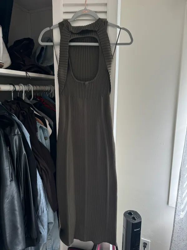 EXPRESS Cocktail Dress - Image 4
