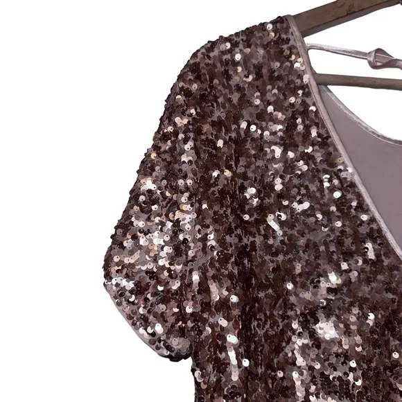 Abercrombie and Fitch Rose Gold Sequins Top Tie Open Back Boxy‎ party S - Image 10