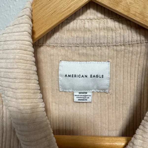 American Eagle Corduroy Cropped Button Down - Size Medium - Image 3