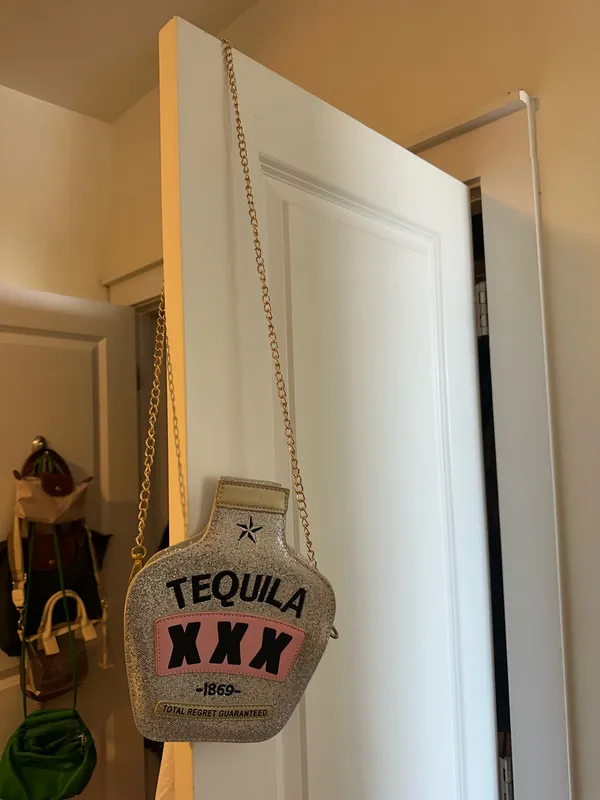 Tequila Purse Silver - Image 4