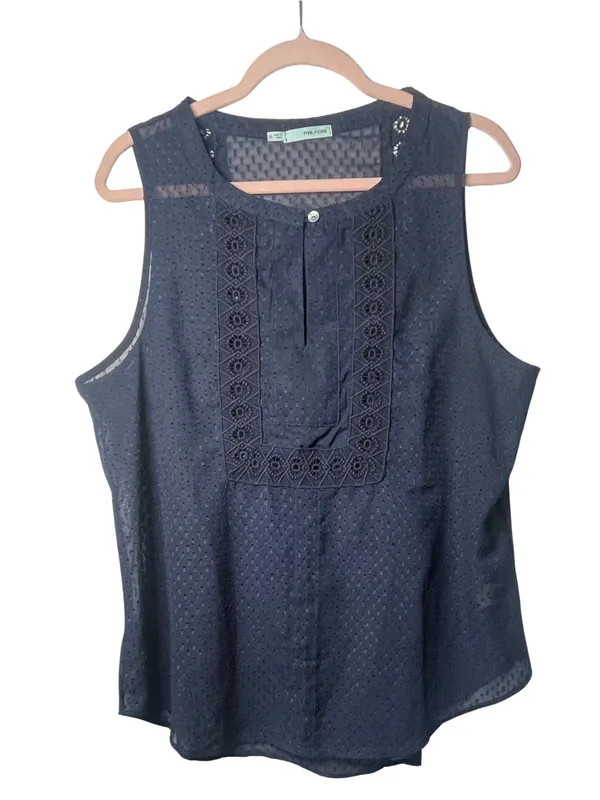 Maurices Navy Sleeveless Blouse Eyelet Lace Trim Keyhole Tank Top Blouse Size XL - Image 3