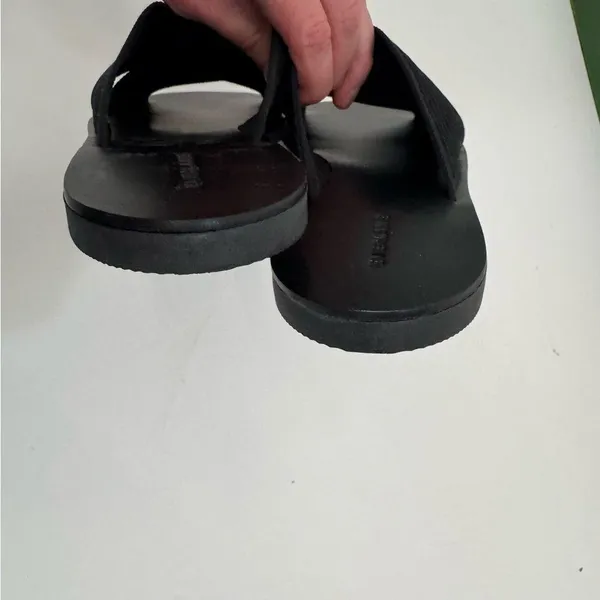 NEW Everlane Black Reknit Day Crossover Sandal in Size 7.5 - Image 5