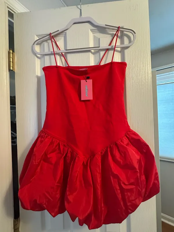 Ribbed Bubble Skirt Edikted Mini Dress - Image 3