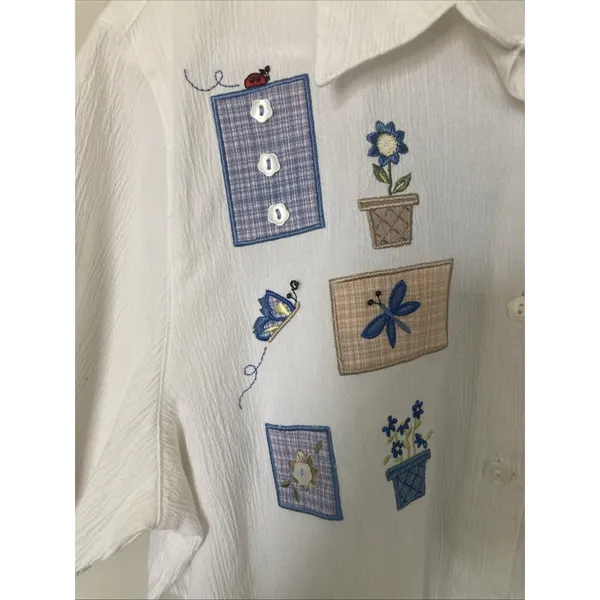 Alfred Dunner Women’s White Size 12 Top Embroidered Flowers Butterflies LadyBug - Image 2
