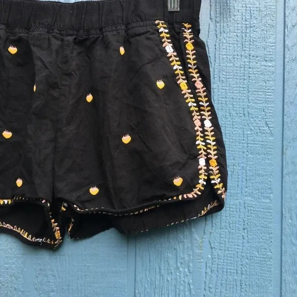 Madewell Women Embroidered Springtime Black Pull-On Shorts Small v6x - Image 7
