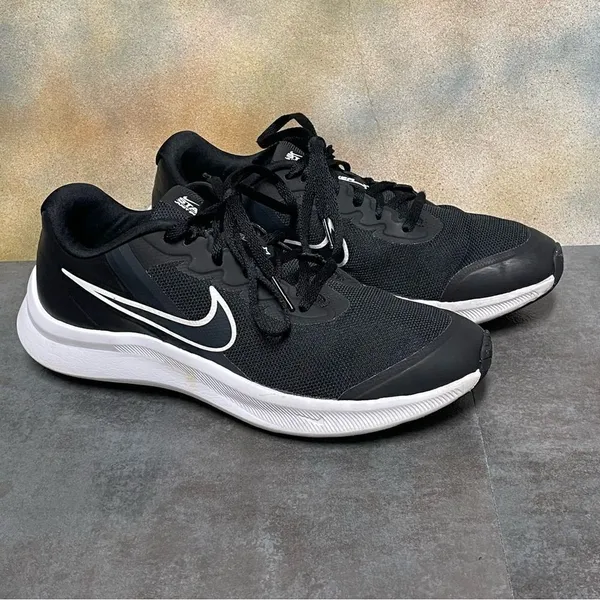Nike Star Runner 3 Women's Black & White Sneakers Size 8.5M - Image 10