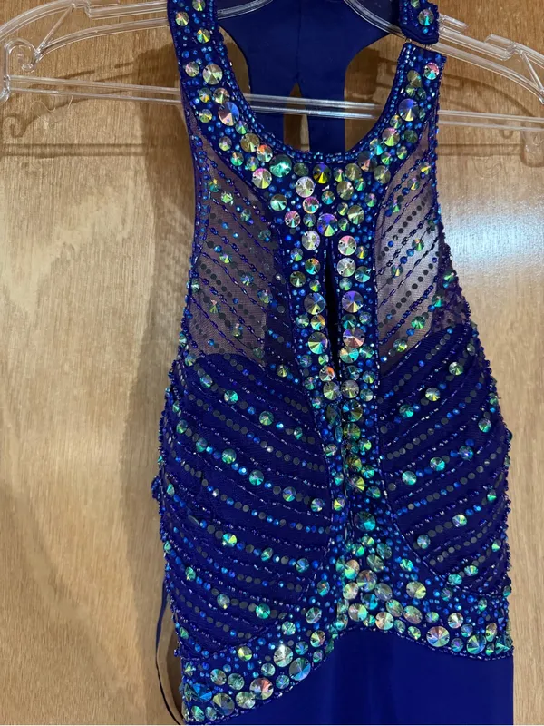 Elegant Deep Purple Beaded Evening Dress - Image 2