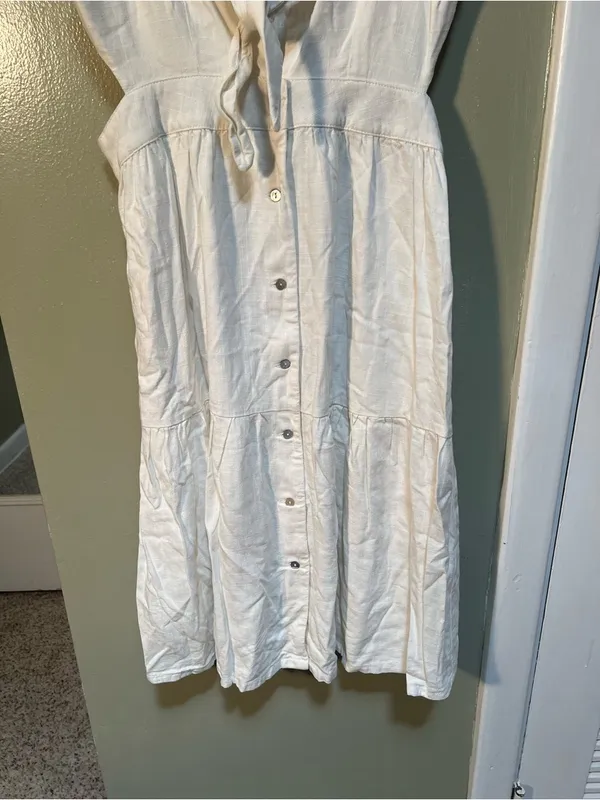 Storia Women's Size Medium Sleeveless Midi Dress White V-Neck Cutout Button Fron - Image 3