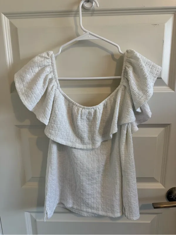 Anthropologie White Off The Shoulder Ruffle Top - Image 3