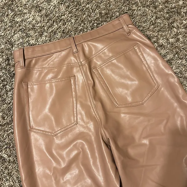 Abercrombie & Fitch Faux Leather Straight Pants 32 - Image 3