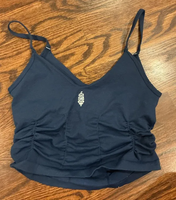 Free people movement navy cropped tank - Image 2