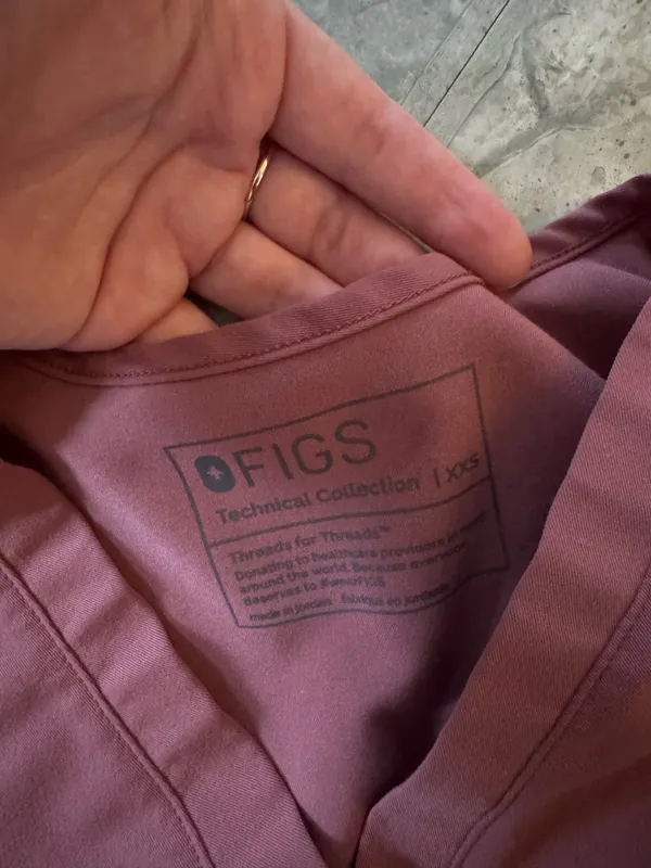 FIGS Scrubs Set - Image 5