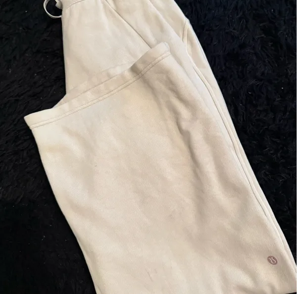 Lululemon Scuba Sweatpants - Image 7