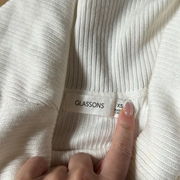 GLASSONS RIBBED WHITE DRESS - Image 2