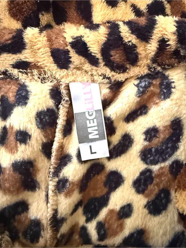 Meg&Lilly Women’s L/G Leopard Animal Print Fleece Fuzzy Pajama Pants Pjs Large - Image 2