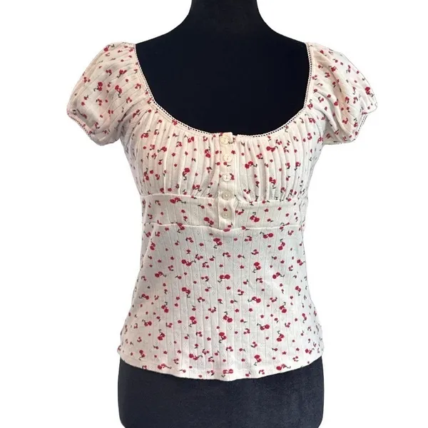 Heart & Hips XS Floral Pointelle Knit Top Cream Red Button Front Cottagecore Milkmaid Regency - Image 2