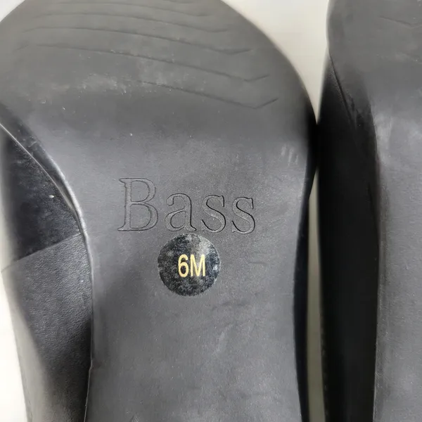 VTG Bass Artist Mules Womens 6 Black Leather Slip On Square Toe Block Heel 2003 - Image 3